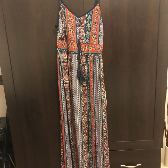 Dresses & Skirts - Tribal Print Maxi Dress